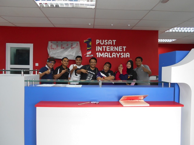 PIHAK MCMC DAN PETUGAS PI1M YANG TERLIBAT